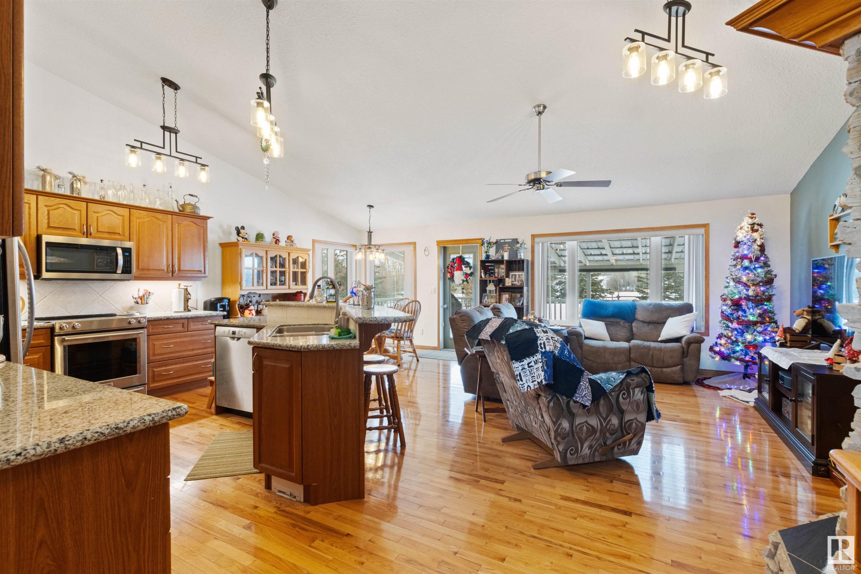 












1 53526 RGE ROAD 273

,
Rural Parkland County,




AB
T7X 3R9

