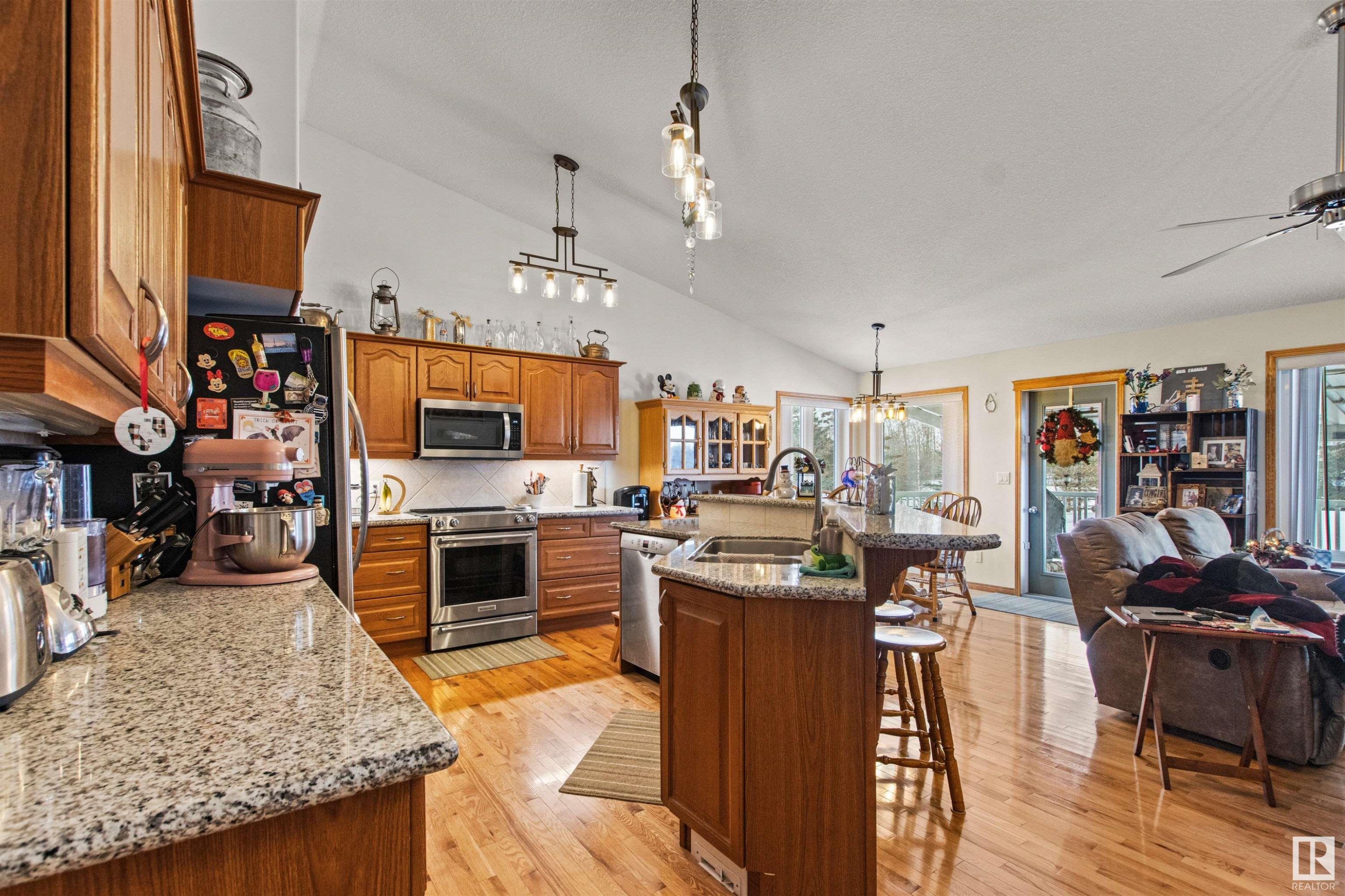 












1 53526 RGE ROAD 273

,
Rural Parkland County,




AB
T7X 3R9

