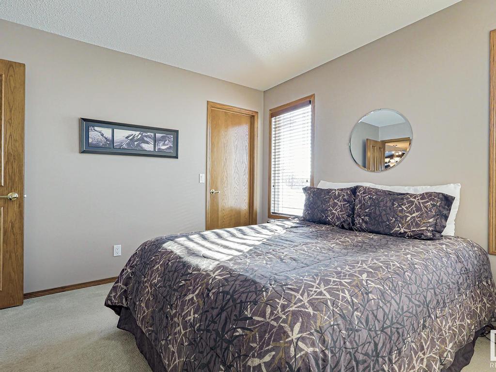 












192 REICHERT Drive

,
Beaumont,




AB
T4X 0B9


