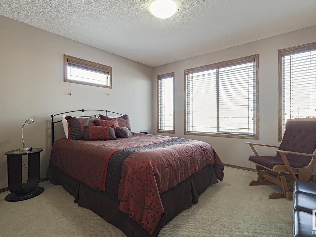 












192 REICHERT Drive

,
Beaumont,




AB
T4X 0B9


