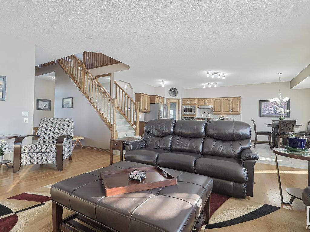 












192 REICHERT Drive

,
Beaumont,




AB
T4X 0B9

