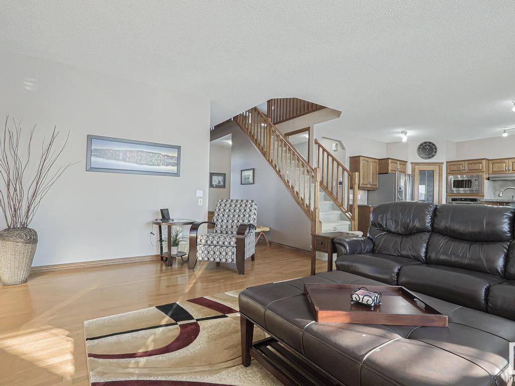 












192 REICHERT Drive

,
Beaumont,




AB
T4X 0B9

