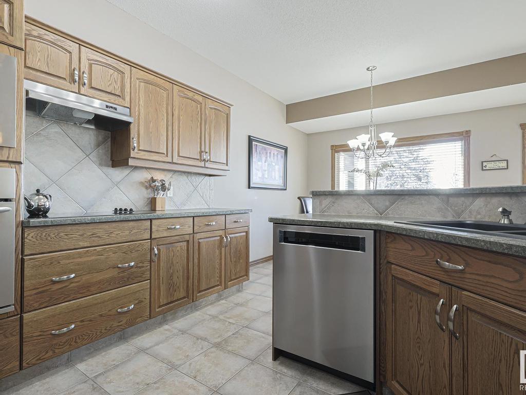












192 REICHERT Drive

,
Beaumont,




AB
T4X 0B9

