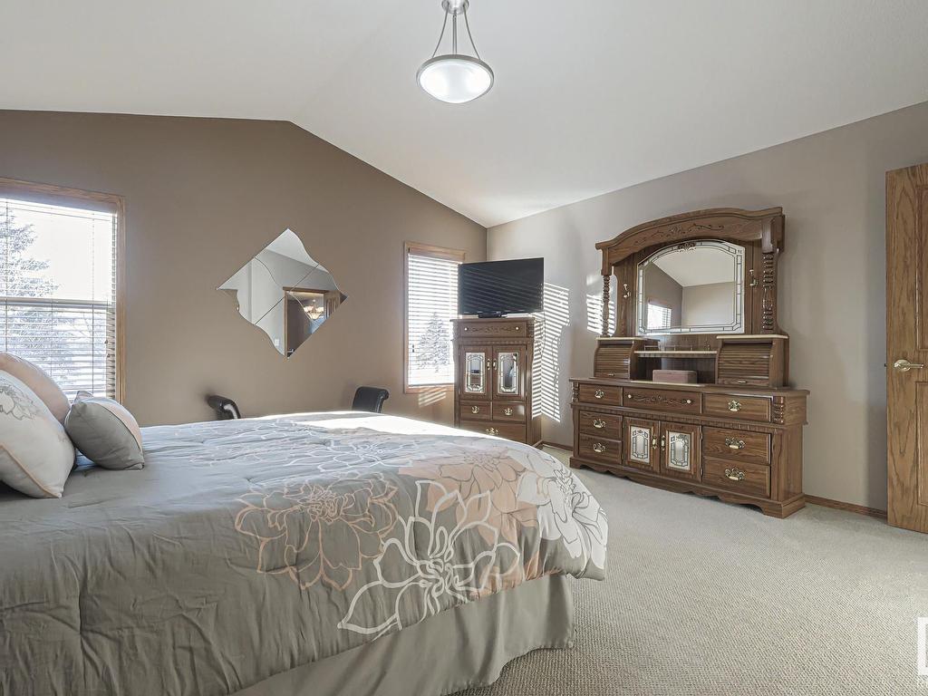 












192 REICHERT Drive

,
Beaumont,




AB
T4X 0B9

