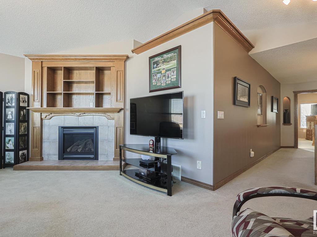 












192 REICHERT Drive

,
Beaumont,




AB
T4X 0B9

