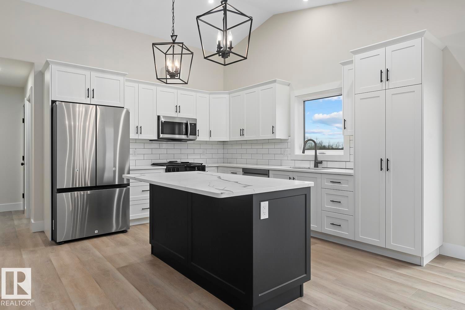 












809 Schooner Drive

,
Cold Lake,




AB
T9M 0L7

