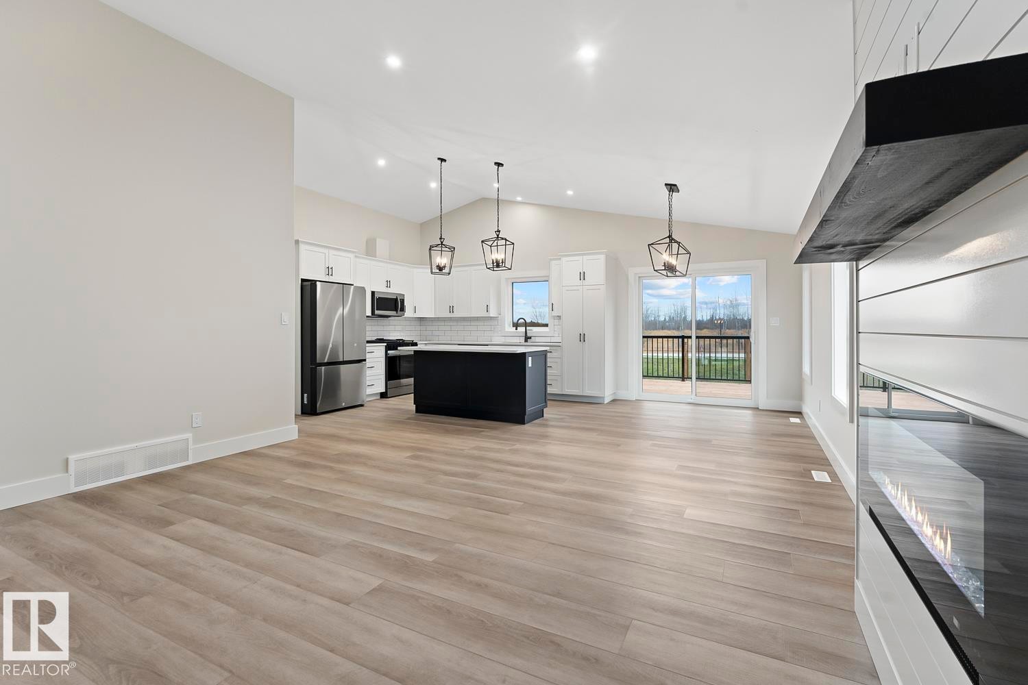












809 Schooner Drive

,
Cold Lake,




AB
T9M 0L7

