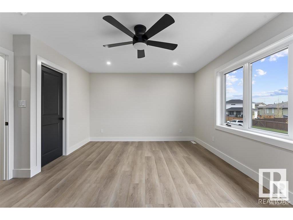 












428 Lakewood Way

,
Cold Lake,




AB
T9M 0K7

