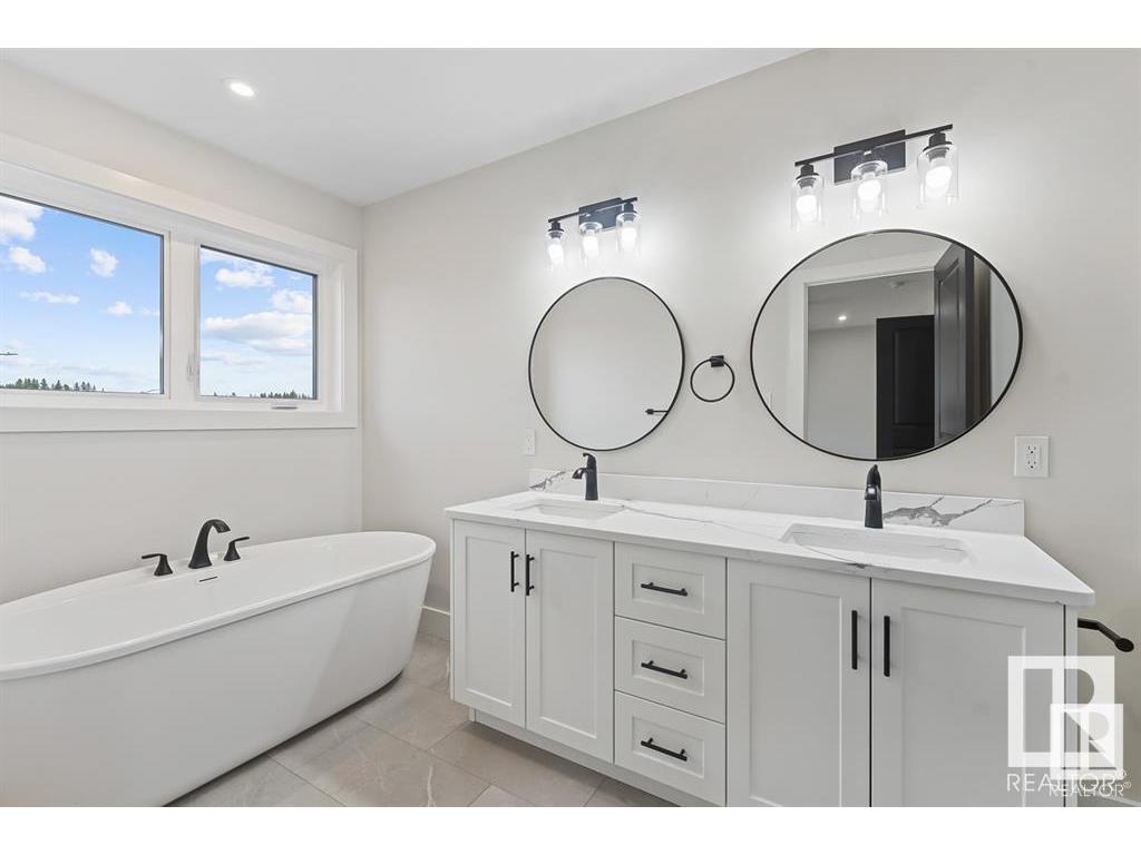 












428 Lakewood Way

,
Cold Lake,




AB
T9M 0K7


