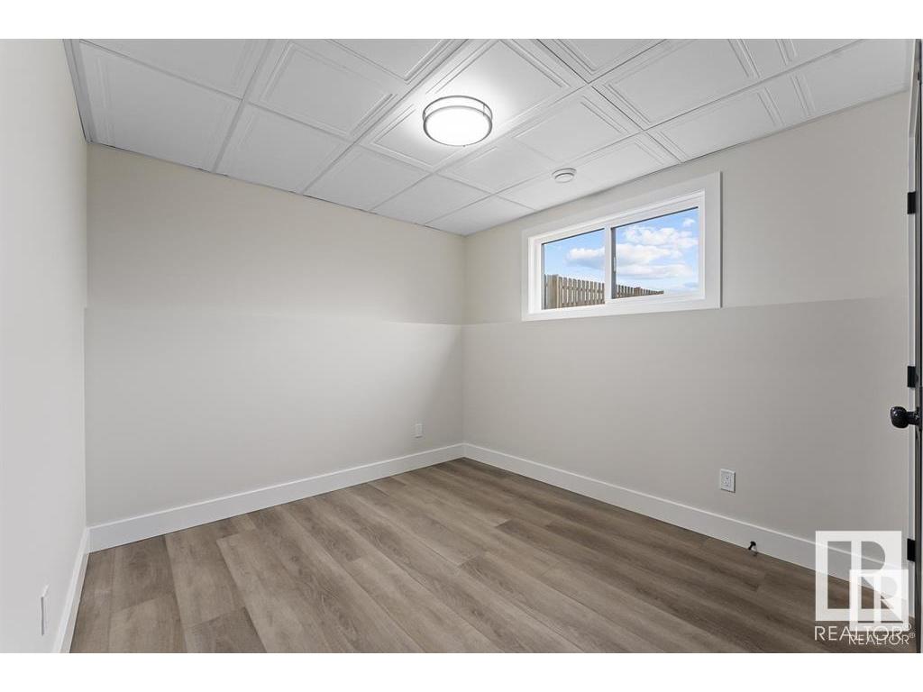 












428 Lakewood Way

,
Cold Lake,




AB
T9M 0K7

