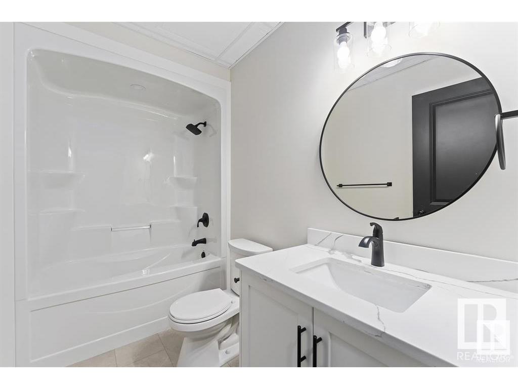 












428 Lakewood Way

,
Cold Lake,




AB
T9M 0K7


