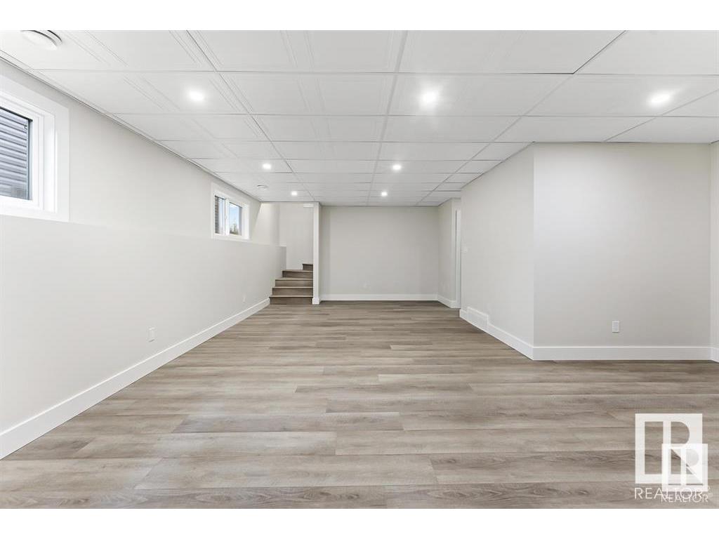 












428 Lakewood Way

,
Cold Lake,




AB
T9M 0K7

