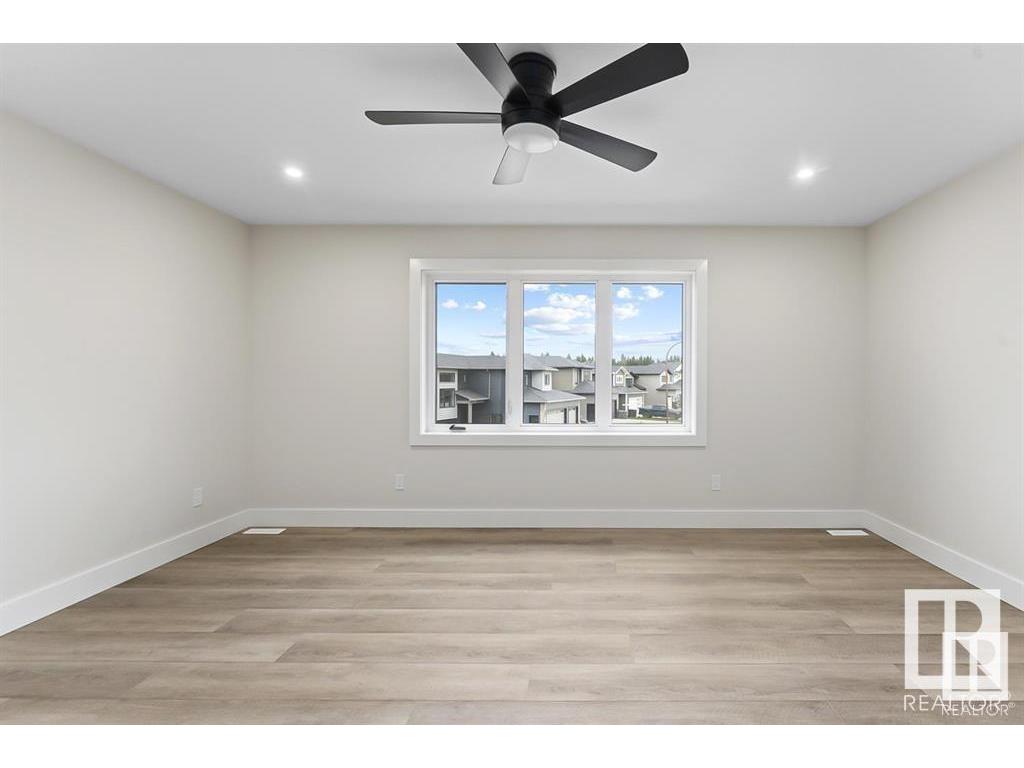 












428 Lakewood Way

,
Cold Lake,




AB
T9M 0K7

