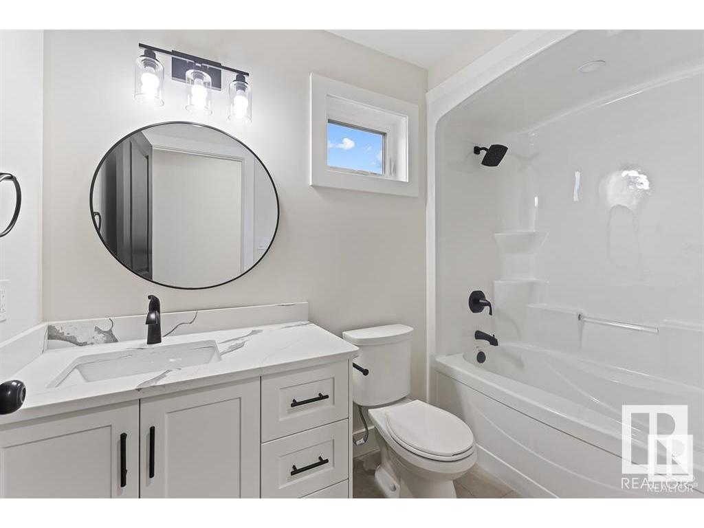 












428 Lakewood Way

,
Cold Lake,




AB
T9M 0K7

