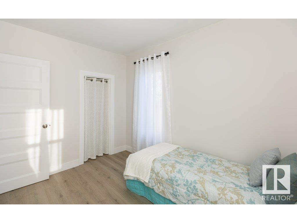 












10123 104 Street

,
Westlock,




AB
T7P 1V3

