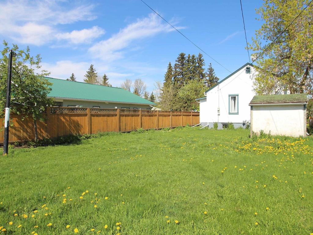 












10123 104 Street

,
Westlock,




AB
T7P 1V3

