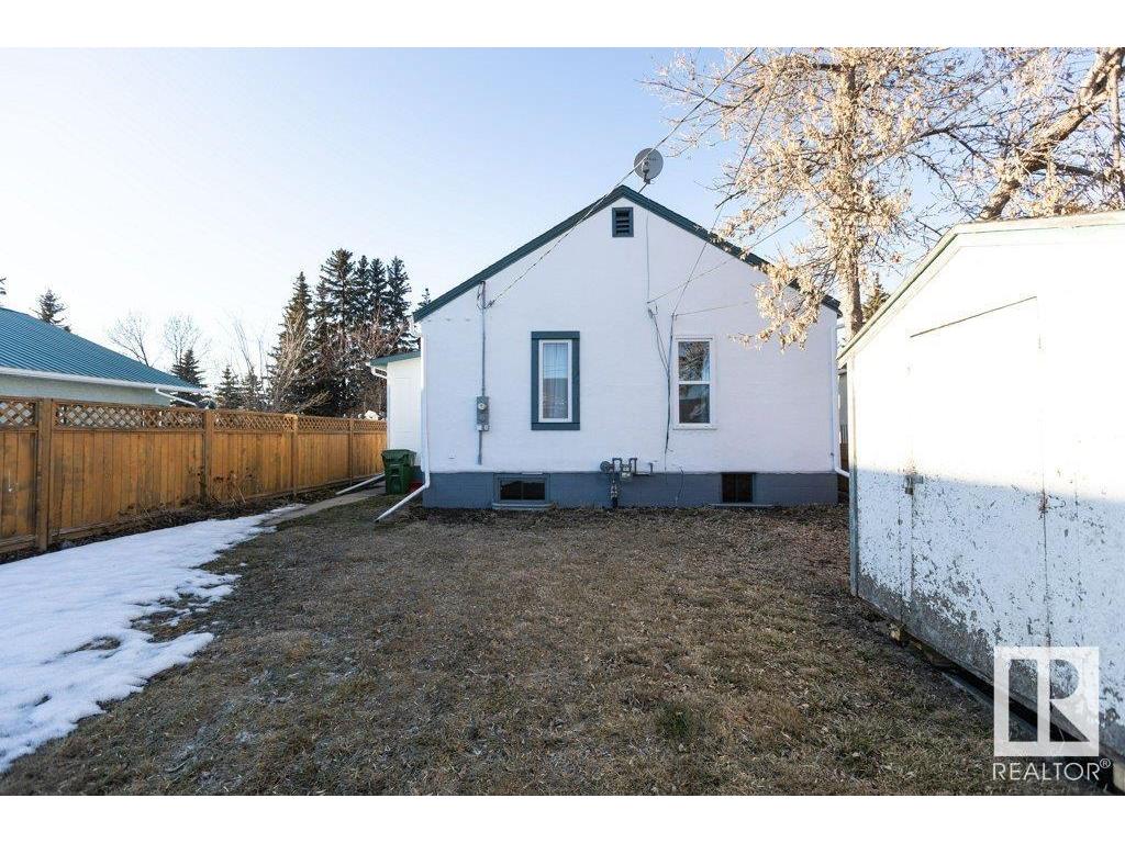 












10123 104 Street

,
Westlock,




AB
T7P 1V3

