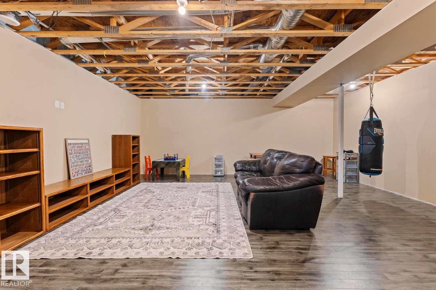 












4929 58 Avenue

,
Cold Lake,




AB
T9M 0E7

