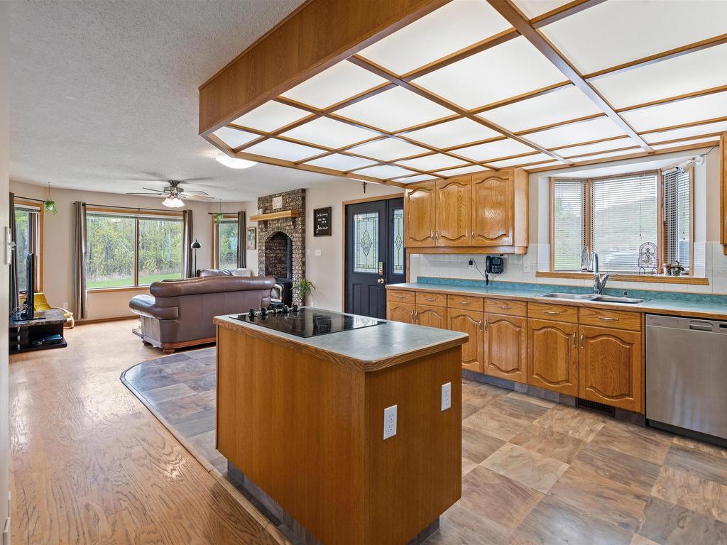 












1301 28 Street

,
Cold Lake,




AB
T9M 1G2

