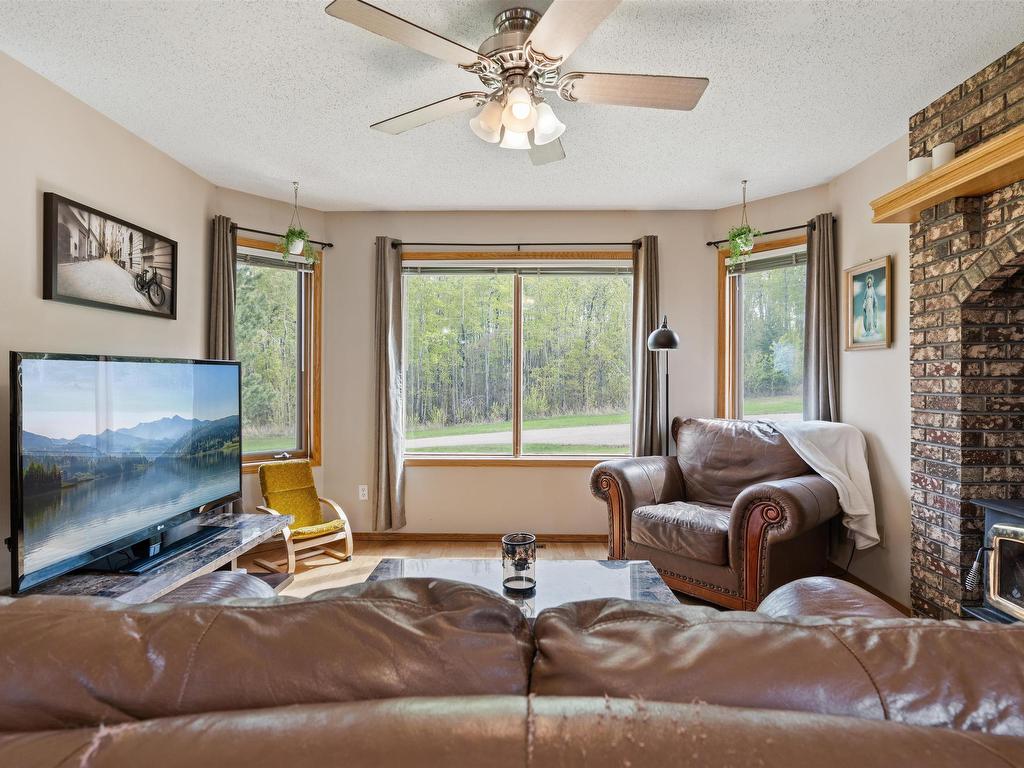












1301 28 Street

,
Cold Lake,




AB
T9M 1G2

