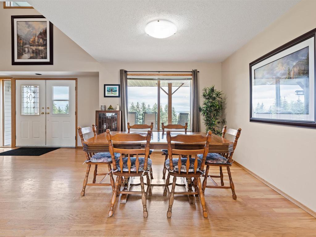 












1301 28 Street

,
Cold Lake,




AB
T9M 1G2

