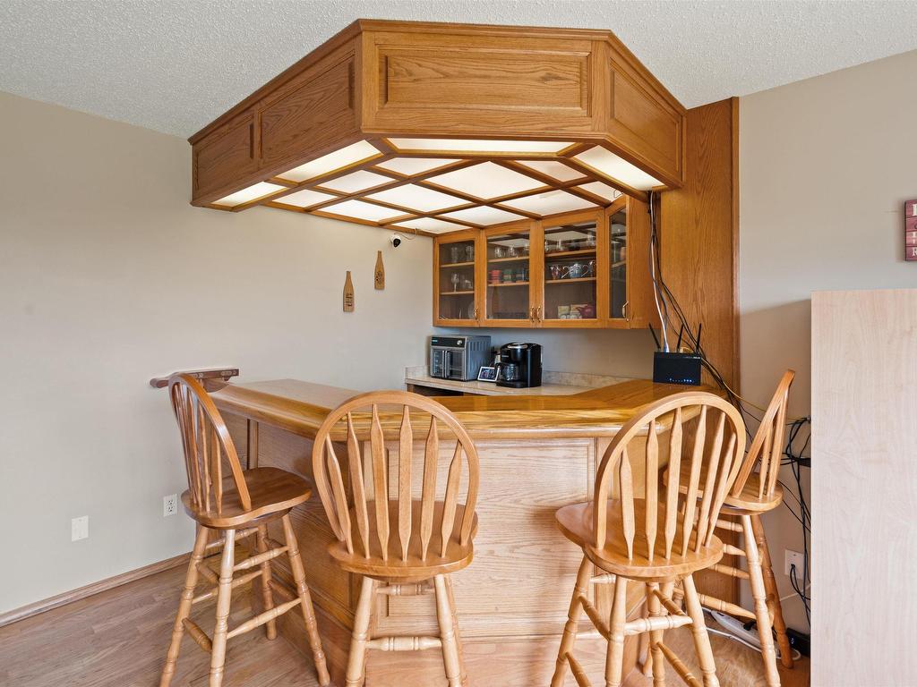












1301 28 Street

,
Cold Lake,




AB
T9M 1G2

