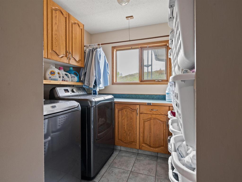 












1301 28 Street

,
Cold Lake,




AB
T9M 1G2

