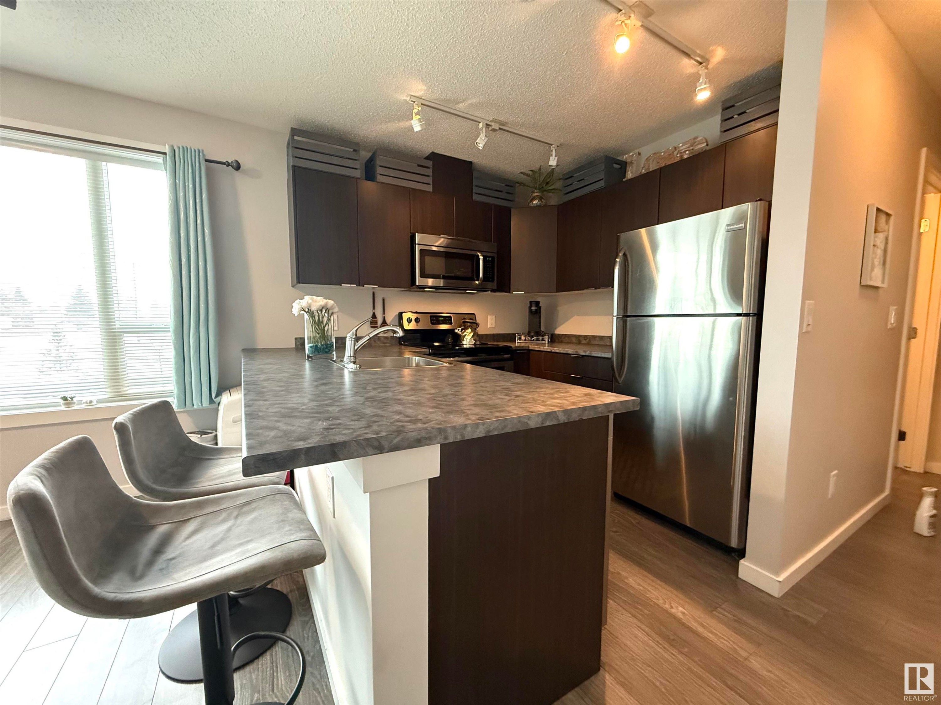 












217 610 Calahoo Road

,
Spruce Grove,




AB
T7X 2A7

