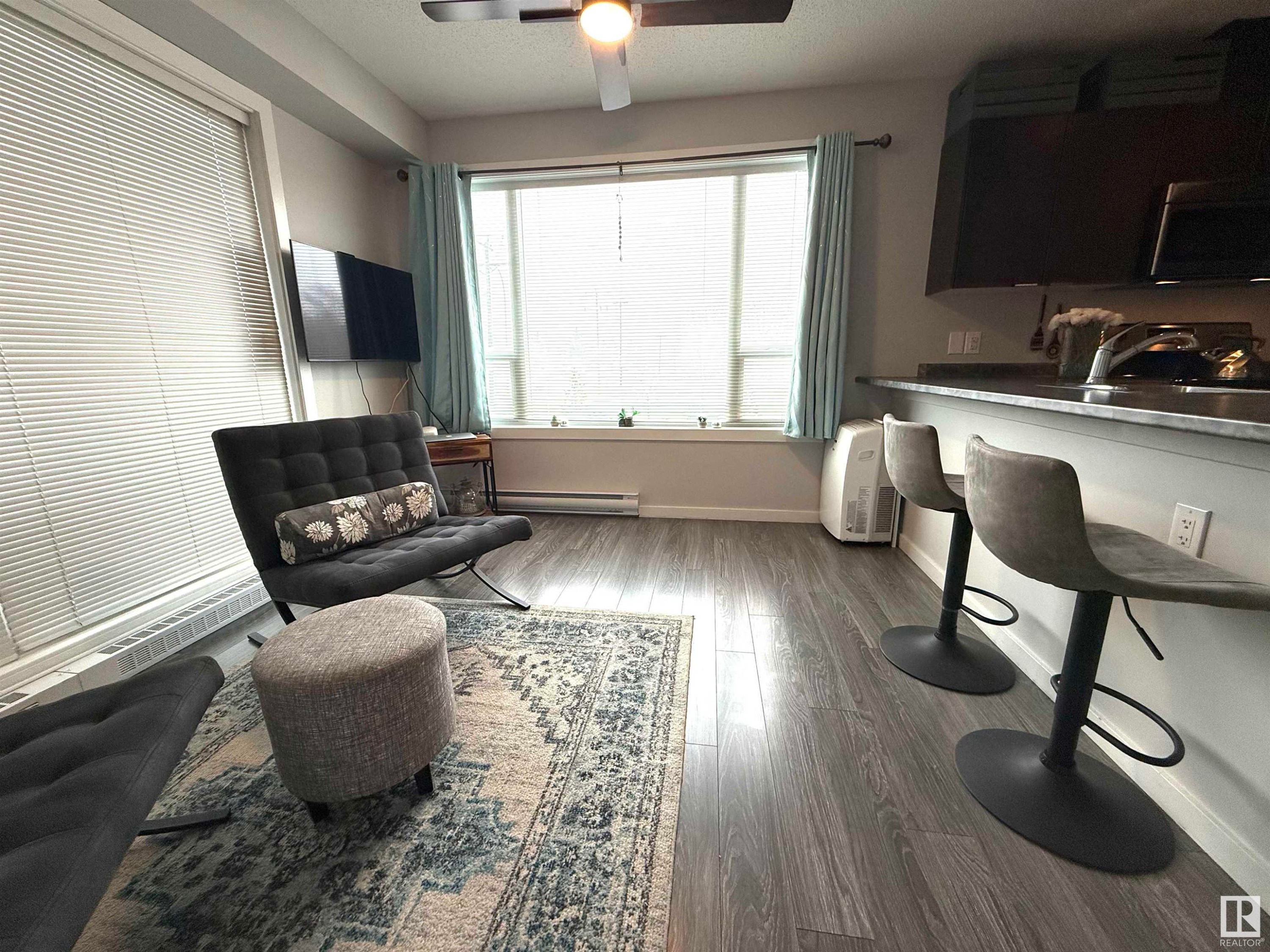 












217 610 Calahoo Road

,
Spruce Grove,




AB
T7X 2A7

