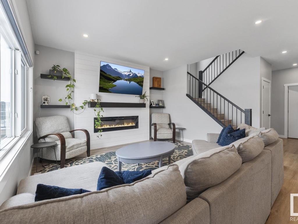 












306 Waterton Way

,
Cold Lake,




AB
T9M 0L4


