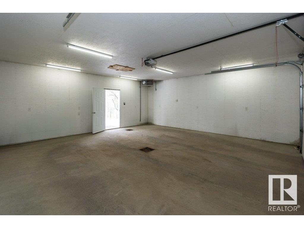 












9915 104 Street

,
Westlock,




AB
T7P 1T3

