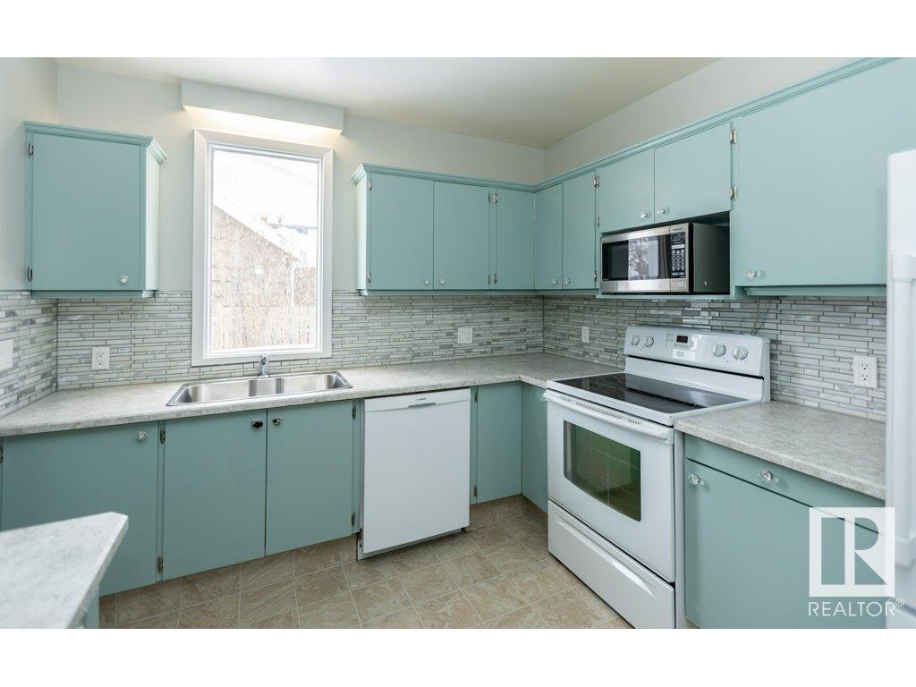 












9915 104 Street

,
Westlock,




AB
T7P 1T3

