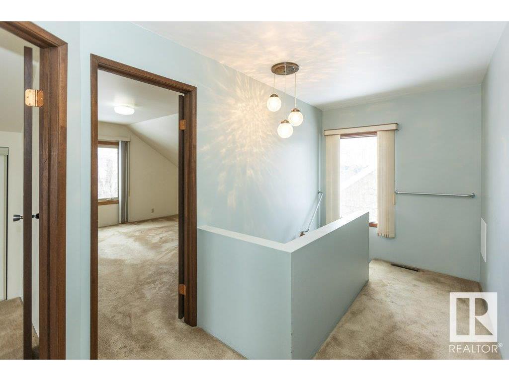 












9915 104 Street

,
Westlock,




AB
T7P 1T3

