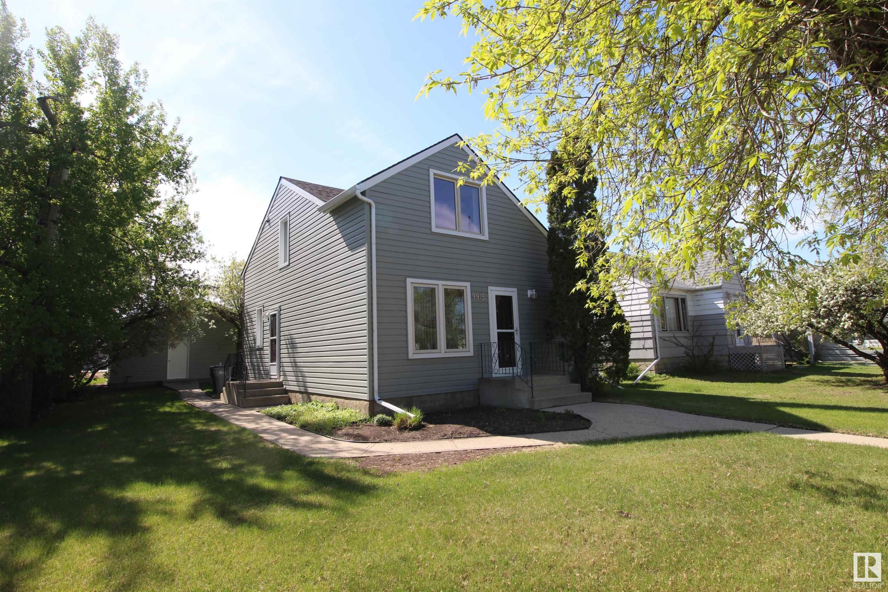 












9915 104 Street

,
Westlock,




AB
T7P 1T3

