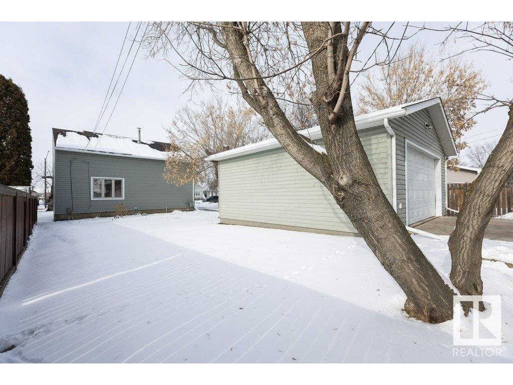 












9915 104 Street

,
Westlock,




AB
T7P 1T3

