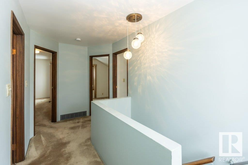 












9915 104 Street

,
Westlock,




AB
T7P 1T3


