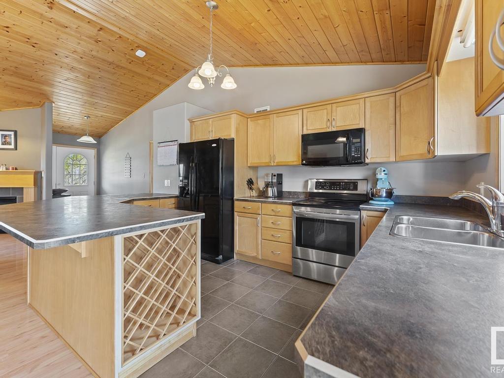 












15-63319 Rge Rd 435

,
Rural Bonnyville M.D.,




AB
T9M 1P3

