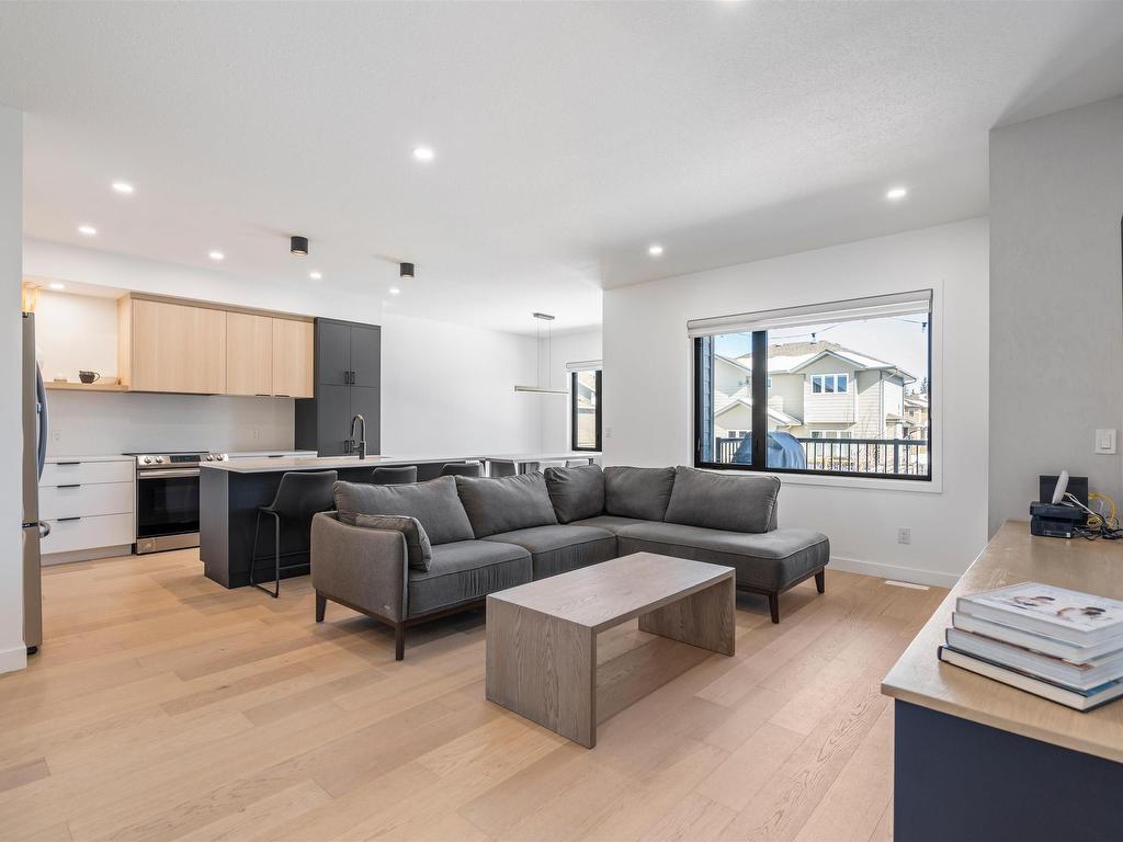 












403 Lakewood Way S

,
Cold Lake,




AB
T9M 0K7

