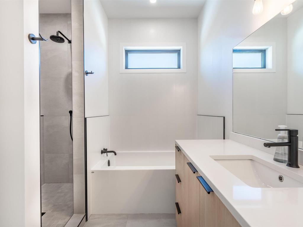 












403 Lakewood Way S

,
Cold Lake,




AB
T9M 0K7

