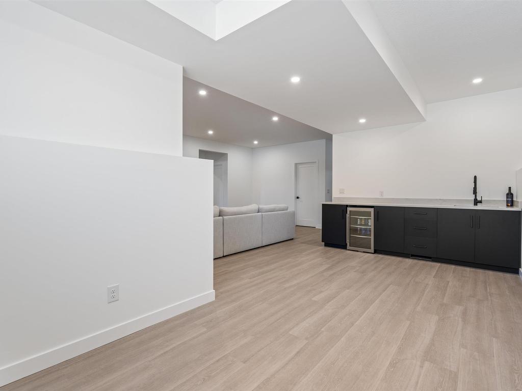 












403 Lakewood Way S

,
Cold Lake,




AB
T9M 0K7

