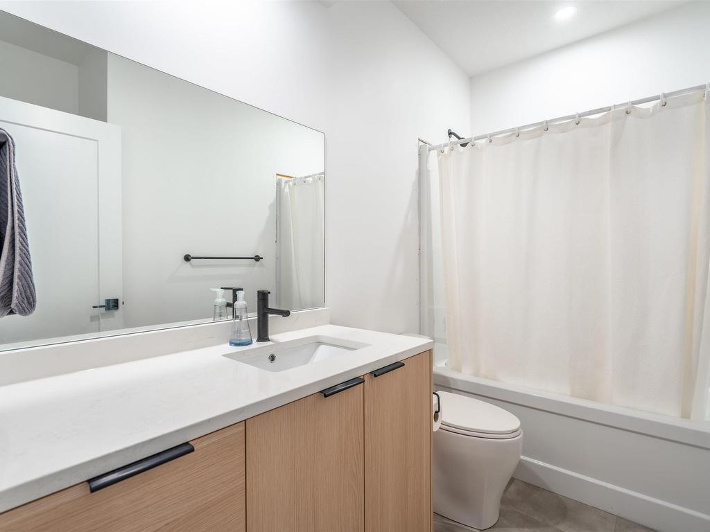 












403 Lakewood Way S

,
Cold Lake,




AB
T9M 0K7

