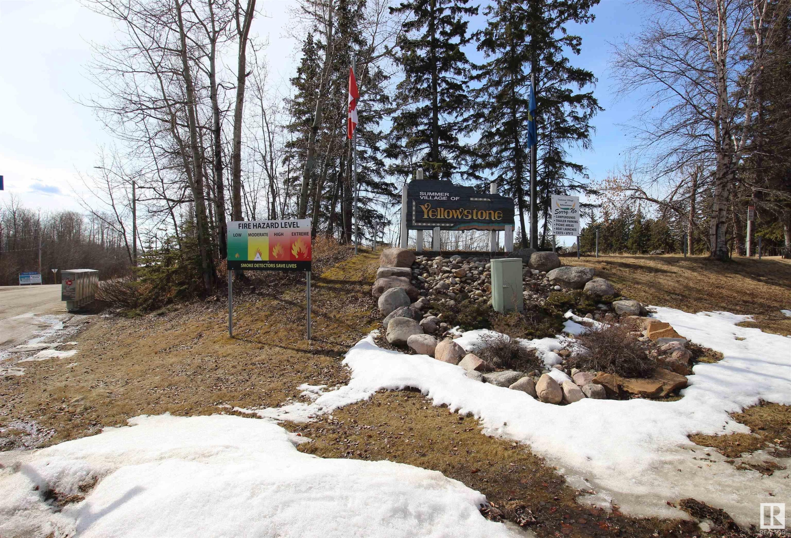 












527 5th Street

,
Rural Lac Ste. Anne County,




AB
T0E 1A6

