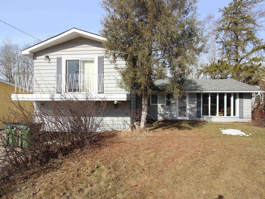 












527 5th Street

,
Rural Lac Ste. Anne County,




AB
T0E 1A6

