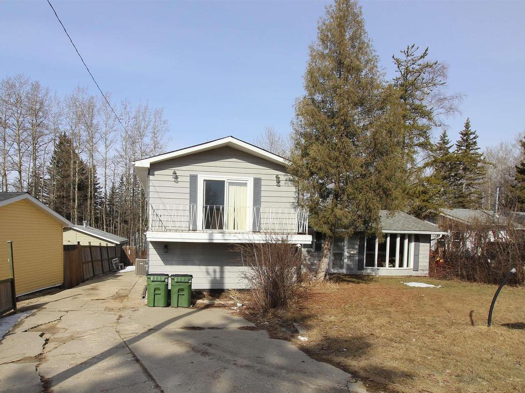 












527 5th Street

,
Rural Lac Ste. Anne County,




AB
T0E 1A6

