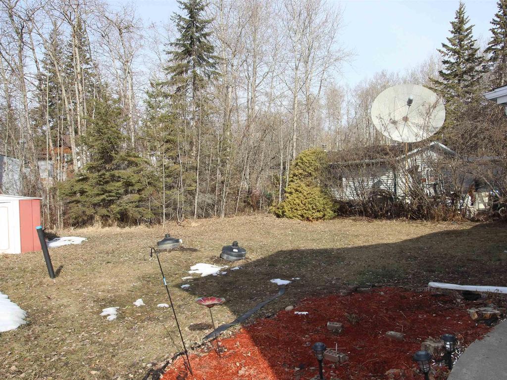 












527 5th Street

,
Rural Lac Ste. Anne County,




AB
T0E 1A6

