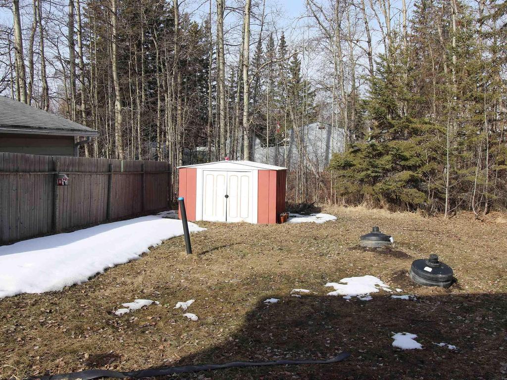 












527 5th Street

,
Rural Lac Ste. Anne County,




AB
T0E 1A6

