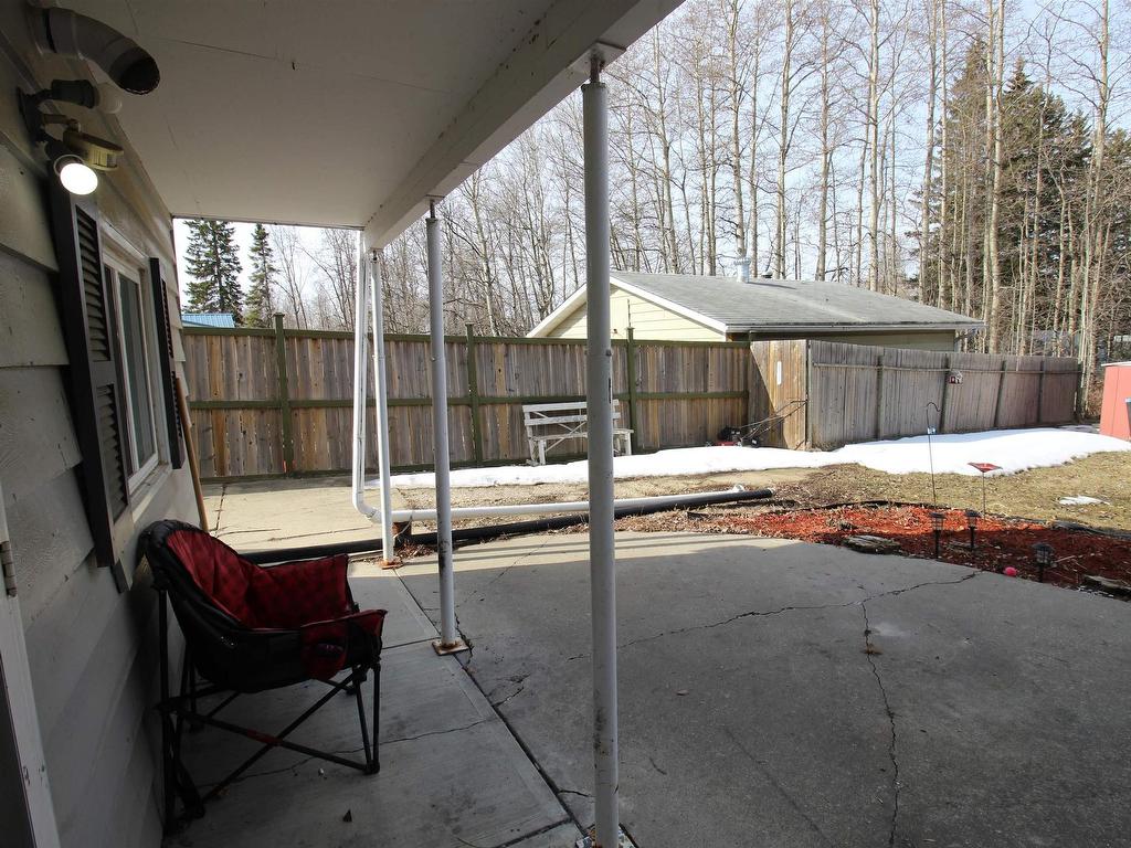 












527 5th Street

,
Rural Lac Ste. Anne County,




AB
T0E 1A6


