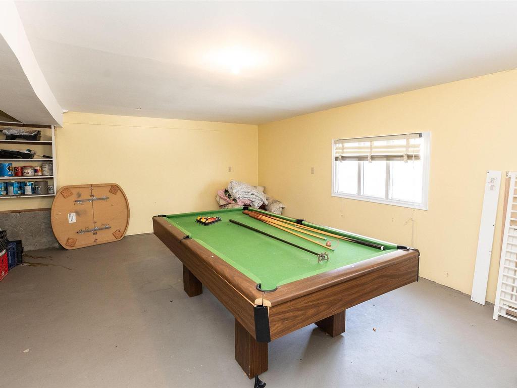 












527 5th Street

,
Rural Lac Ste. Anne County,




AB
T0E 1A6

