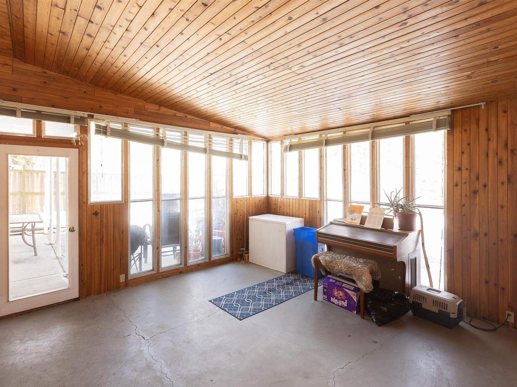 












527 5th Street

,
Rural Lac Ste. Anne County,




AB
T0E 1A6

