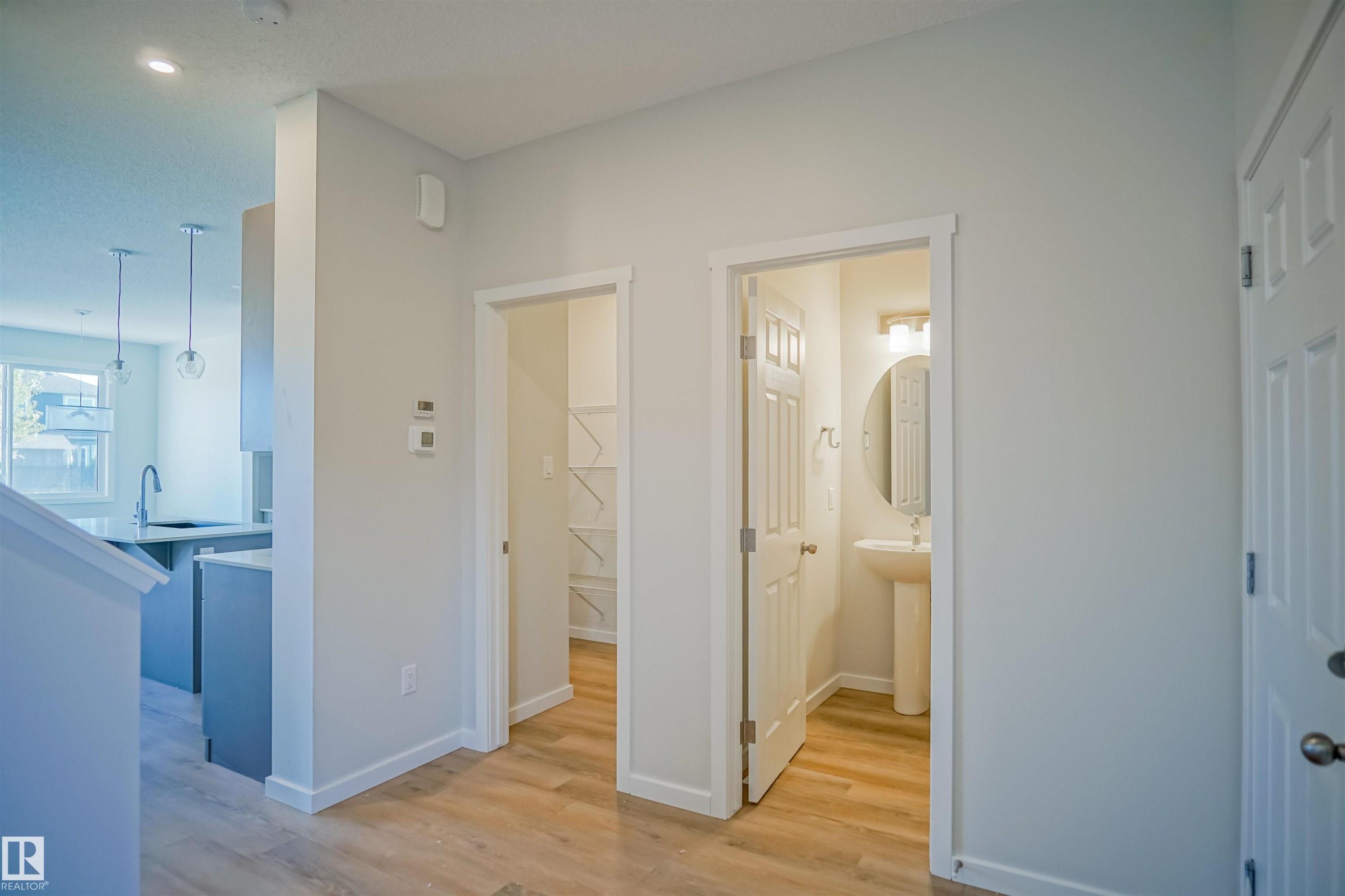 












99 Ficus Way

,
Fort Saskatchewan,




AB
T8L 0Z6

